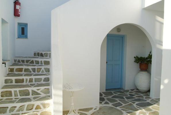 Carmel Studio Apartment Logaras Esterno foto